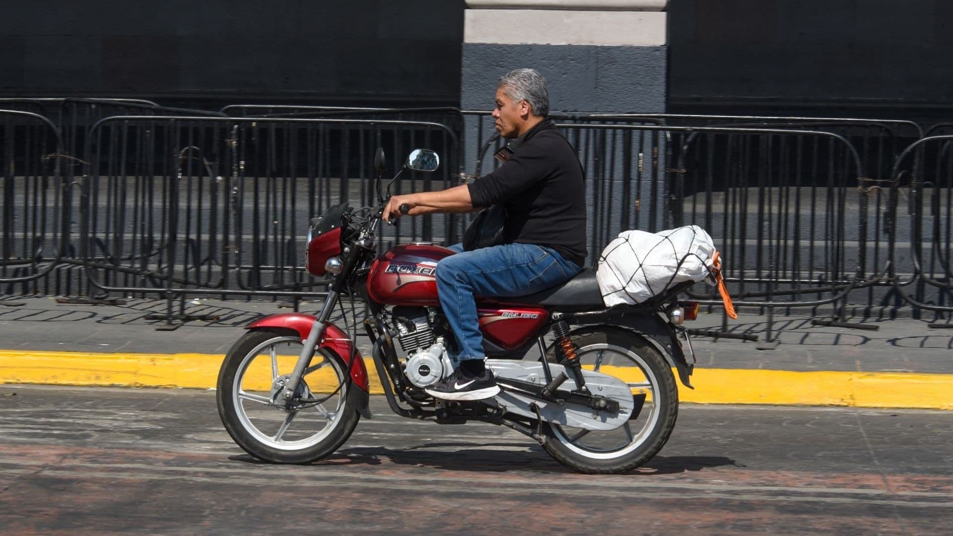 Motos del Bienestar, Falso Programa Generado IA