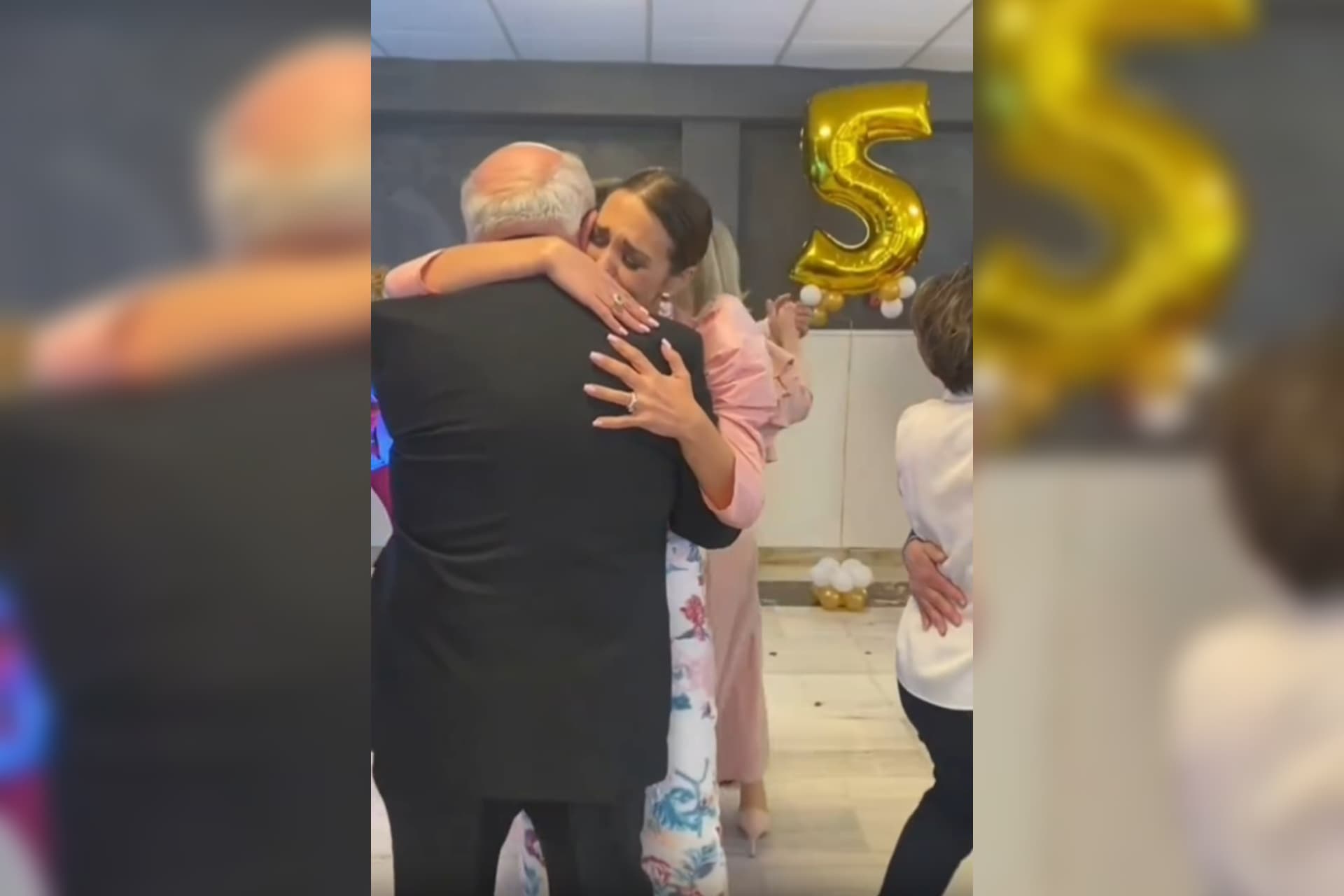 Muere padre de Paula Echeverría