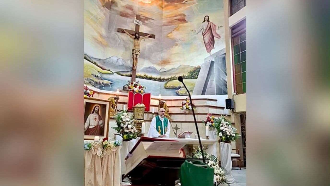 Misa encabezada por el sacerdote Patricio Sánchez