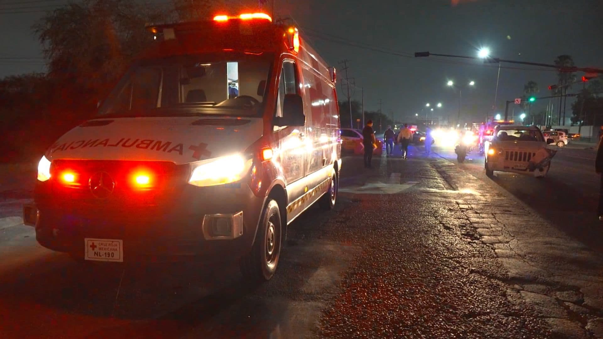 Choca, Intenta Huir y Muere Atropellado en Carretera Monterrey-Nuevo Laredo en Escobedo, NL