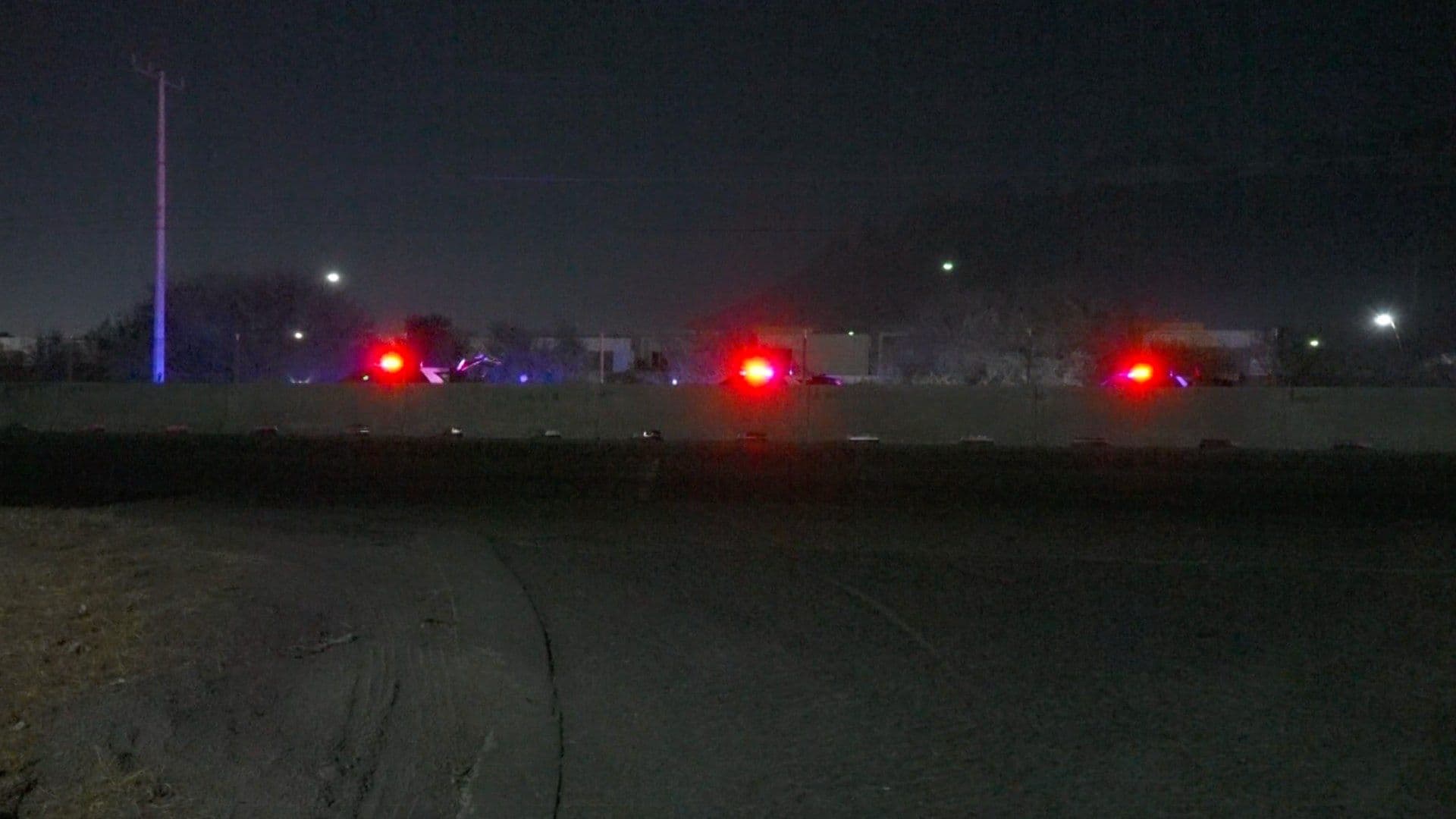 Fuerza Civil se moviliza por hombre muerto en carretera en García