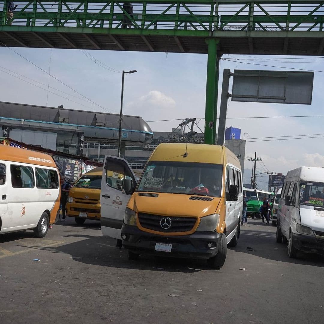 La niña murió al interior de una combi de pasajeros en Edomex