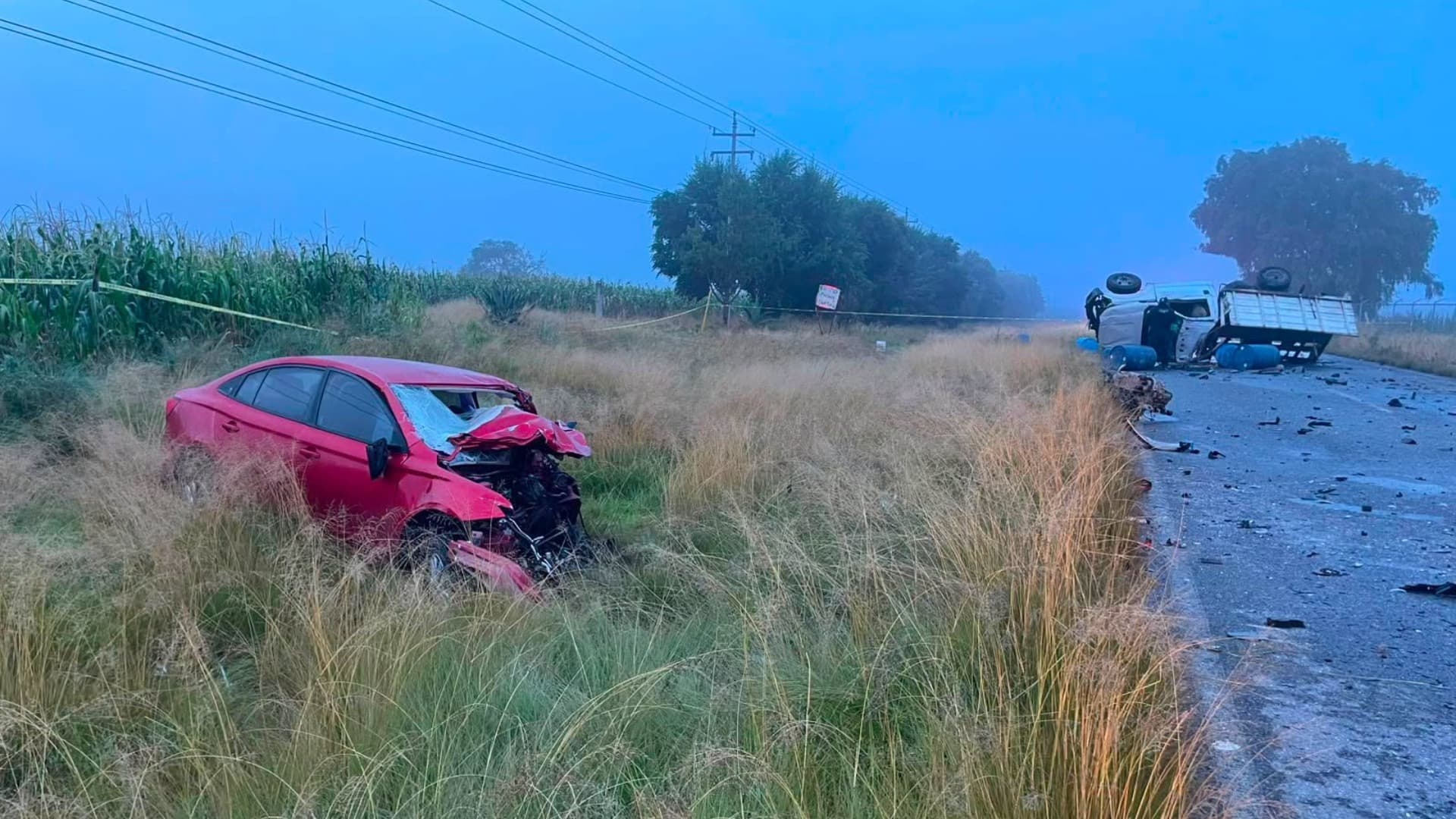 Los ocupantes de la camioneta de carga se dieron a la fuga.