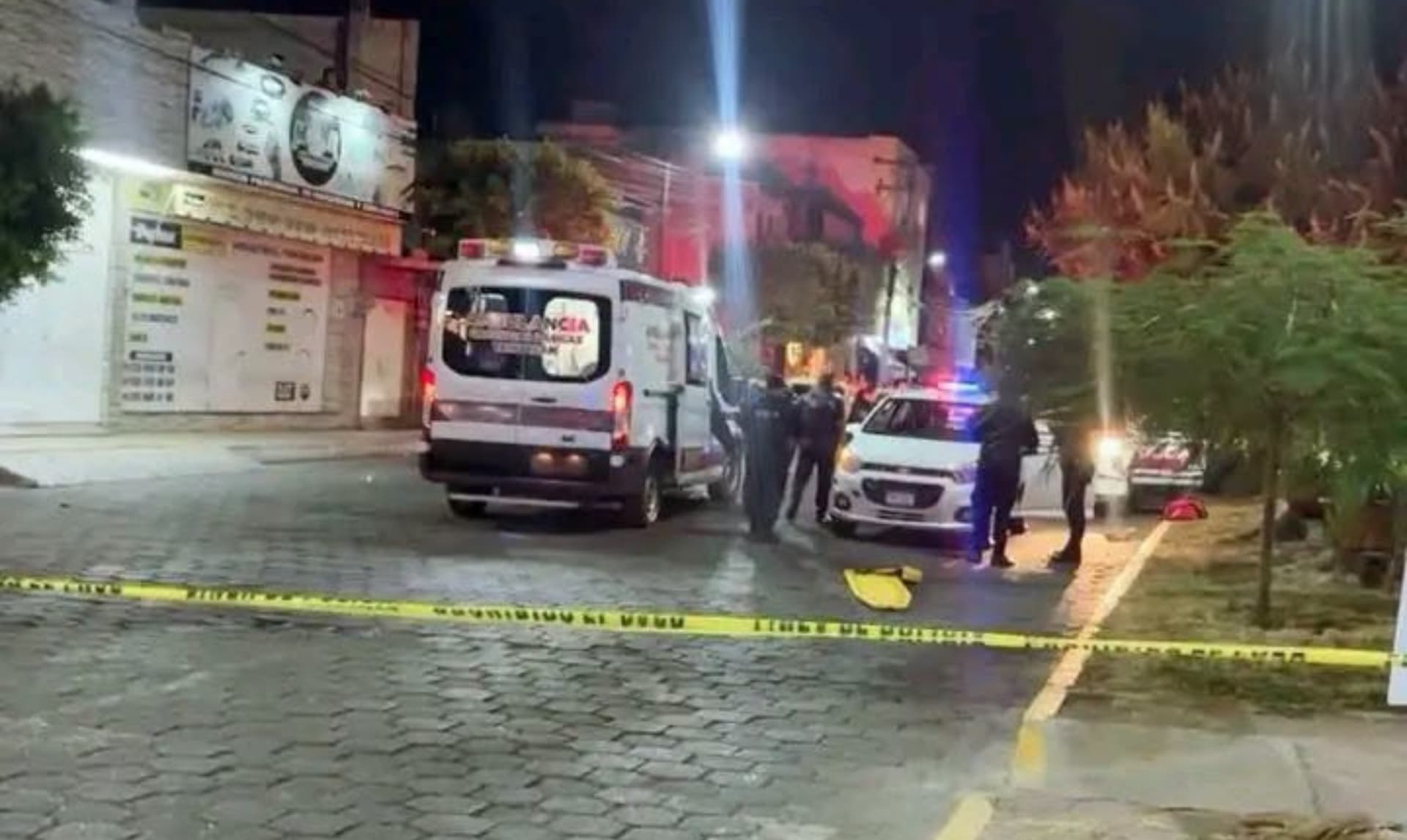 La víctima fue trasladada al hospital donde se confirmó la muerte.
