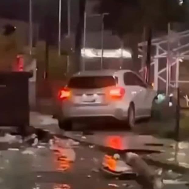 Asesinan a Balazos a un Hombre al Interior de su Auto de Lujo en Puebla
