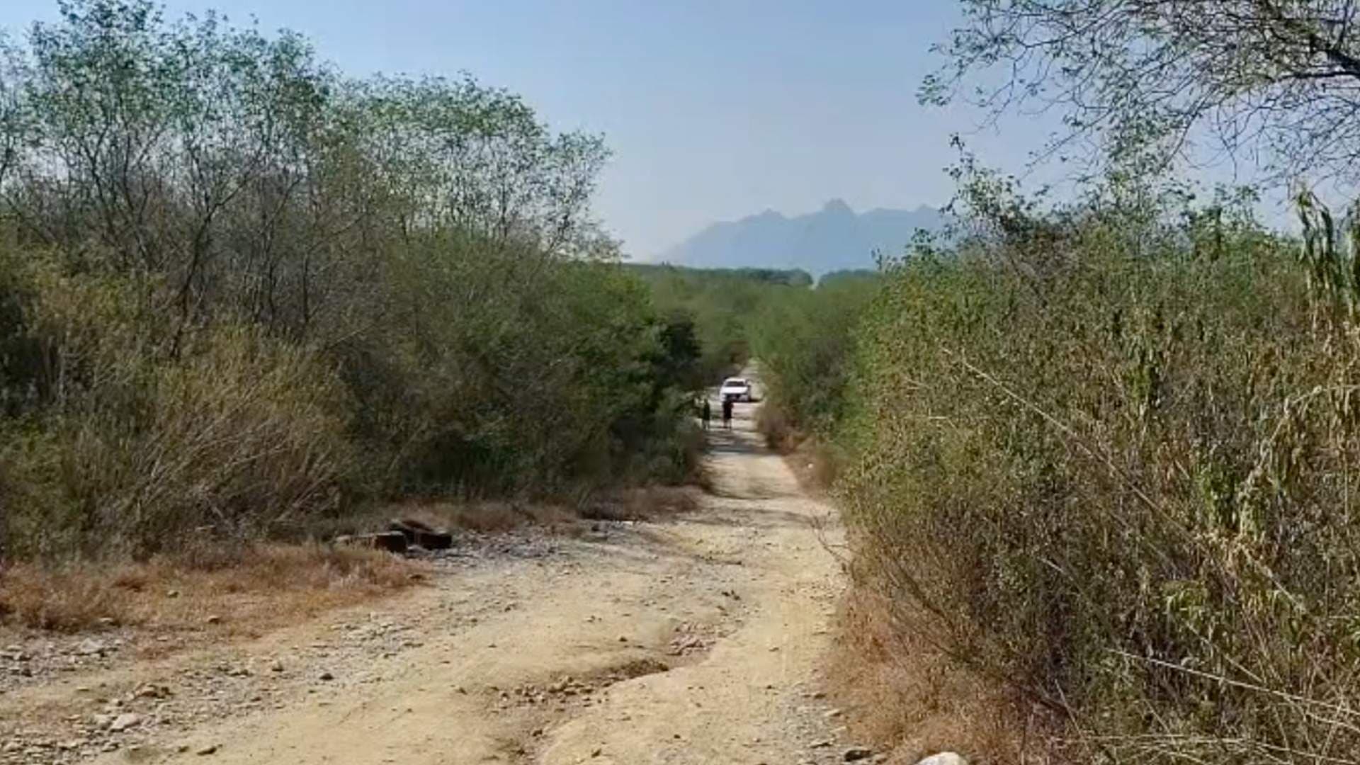 Investigan hallazgo de hombre muerto en brecha del ejido Praderas de la Boca
