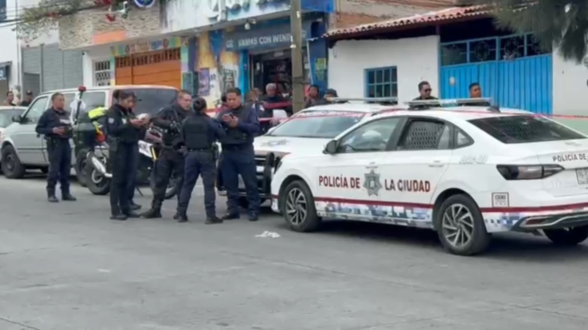 Asesinan a policía estatal en la colonia Tres Cerritos de Puebla.
