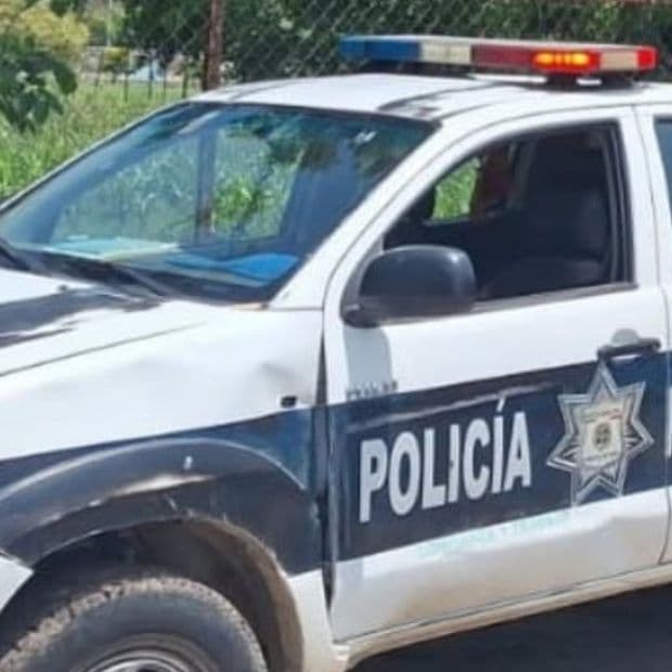 Abandonan a un Hombre Sin Vida a un Costado de una Carretera en Puebla