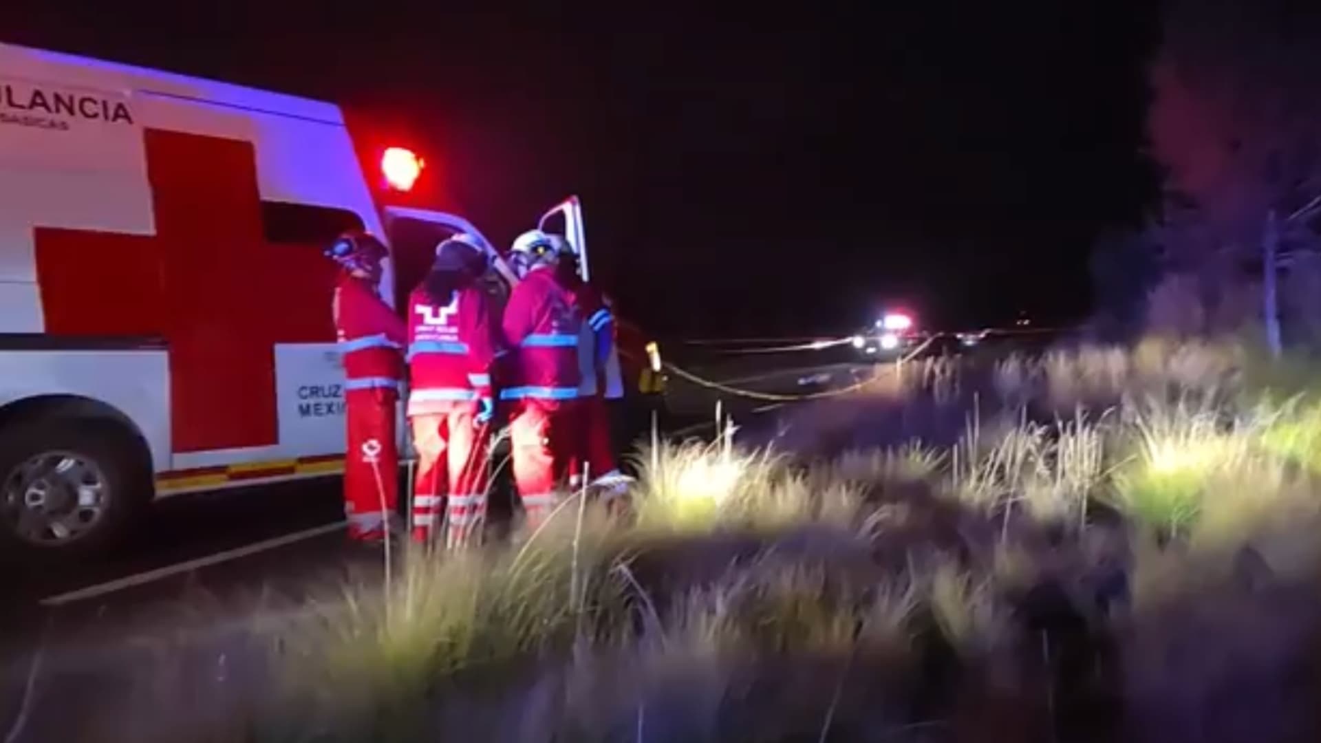 Volcadura de camioneta deja a un hombre muerto en Tlaxcala.