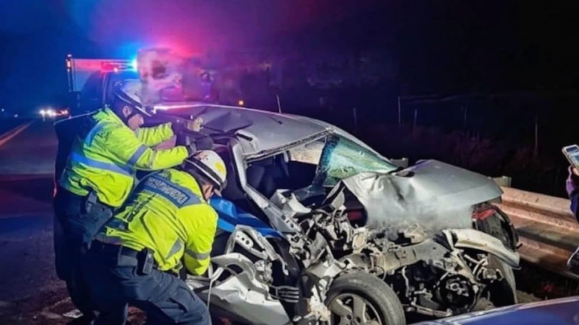 Un choque con volcadura provocó la muerte de una persona.