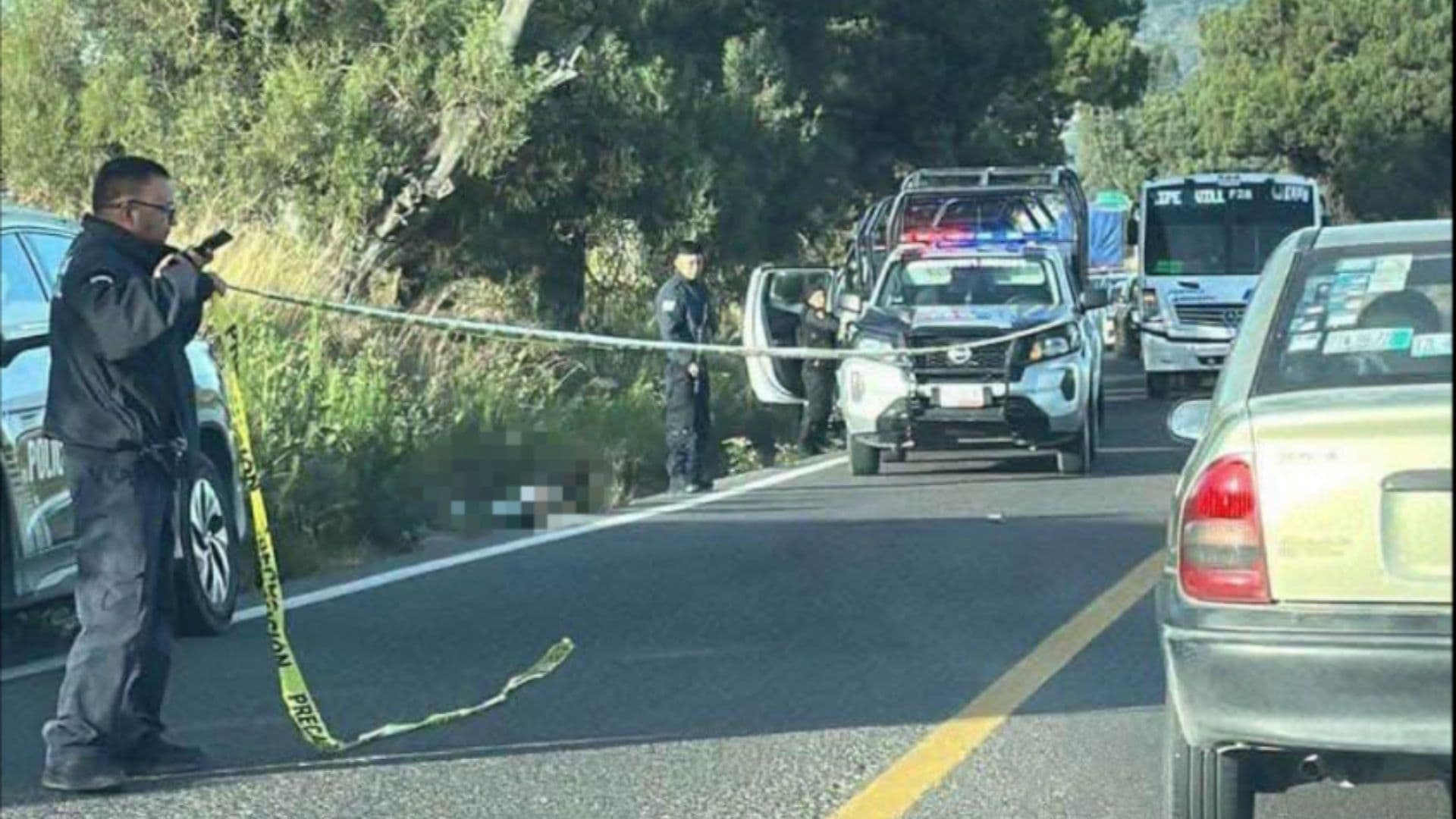Localizan un Cuerpo Envuelto en Plástico en la Carretera Acajete-Amozoc de Puebla