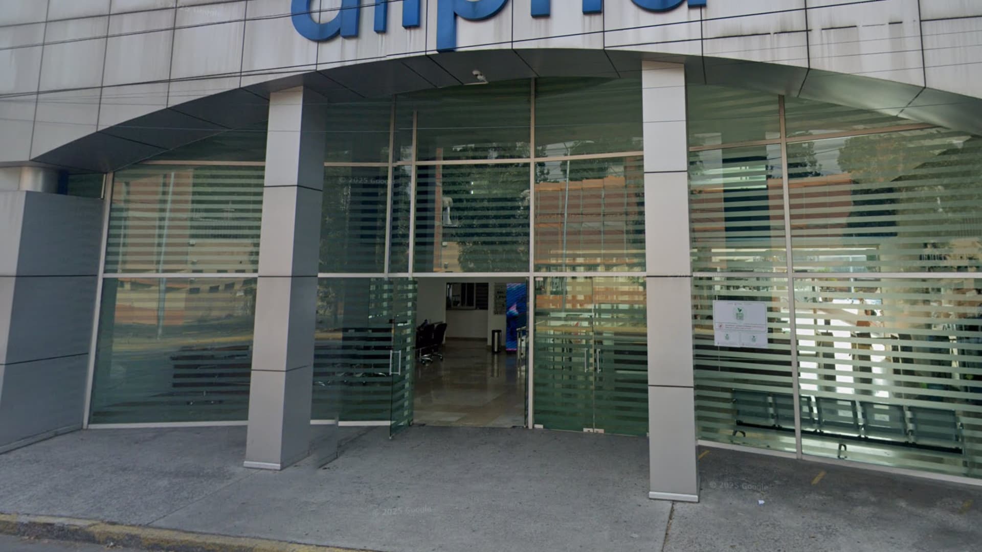 Muerto Hombre Tercera Edad Infarto Club Deportivo Alpha 2 Bulevar Carlos Camacho Espíritu Puebla
