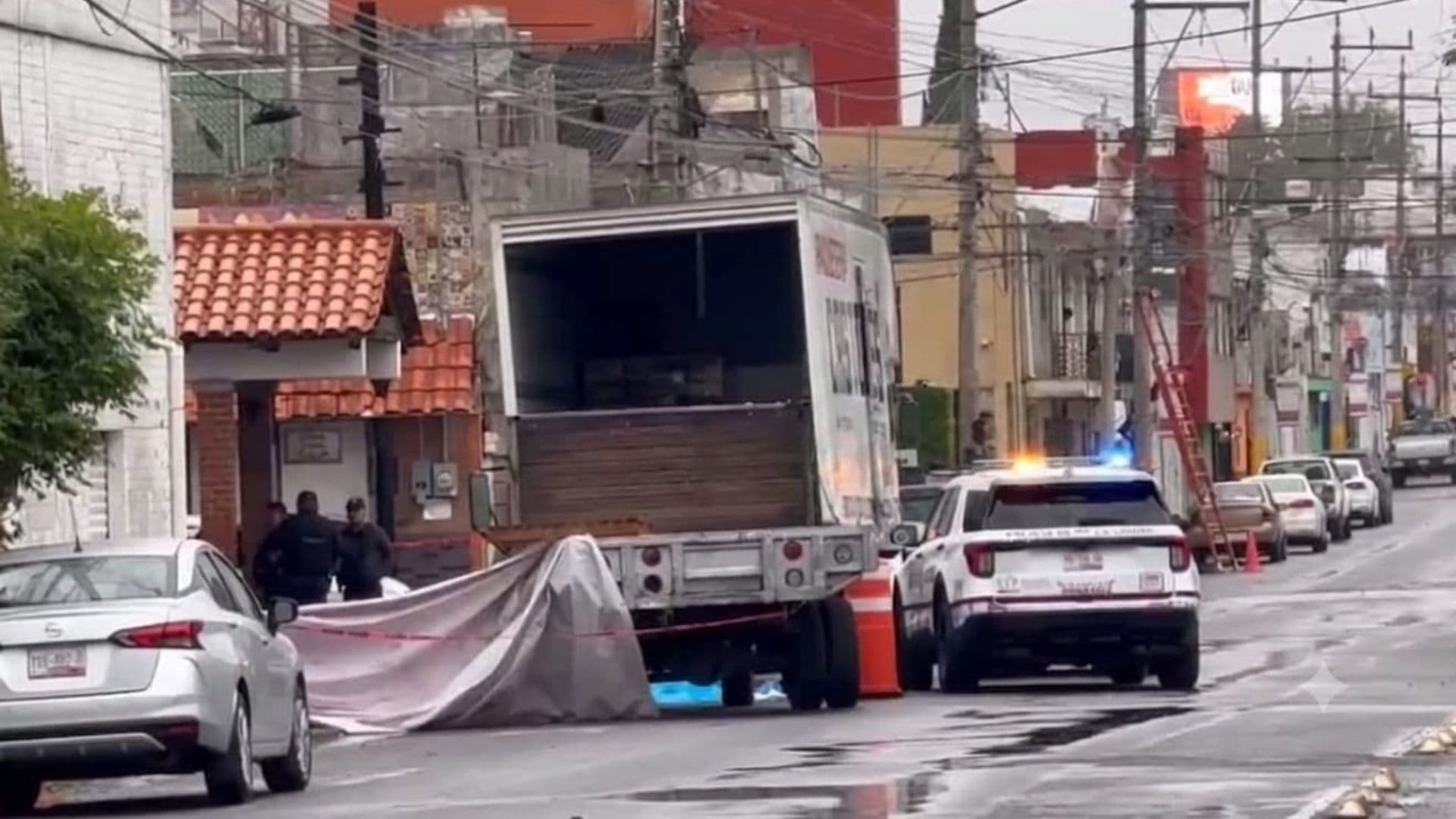 Muerto Trabajador Tarima Azulejos Calle 23 Poniente Colonia Santa Cruz Los Ángeles Puebla