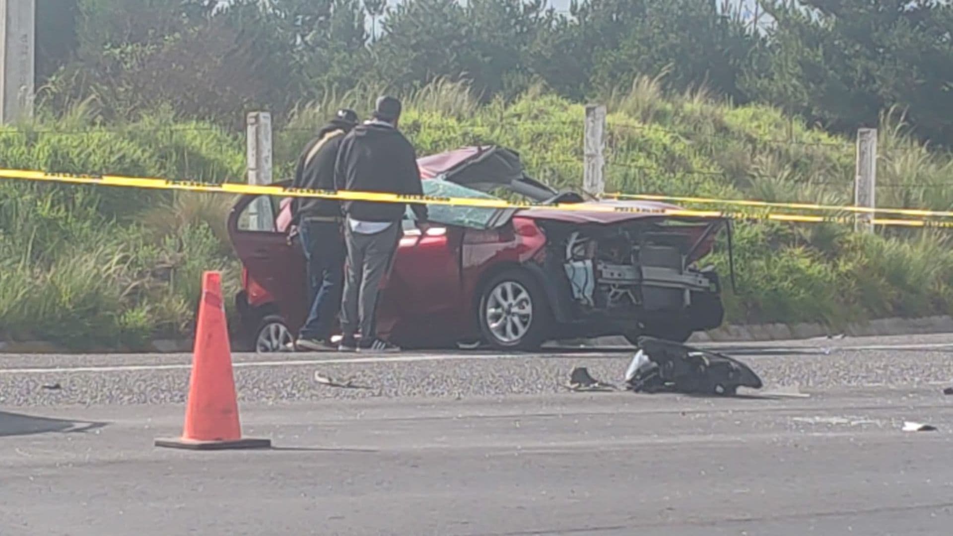 Dos Adultos y una Menor Mueren en un Fuerte Accidente Carretero en Veracruz