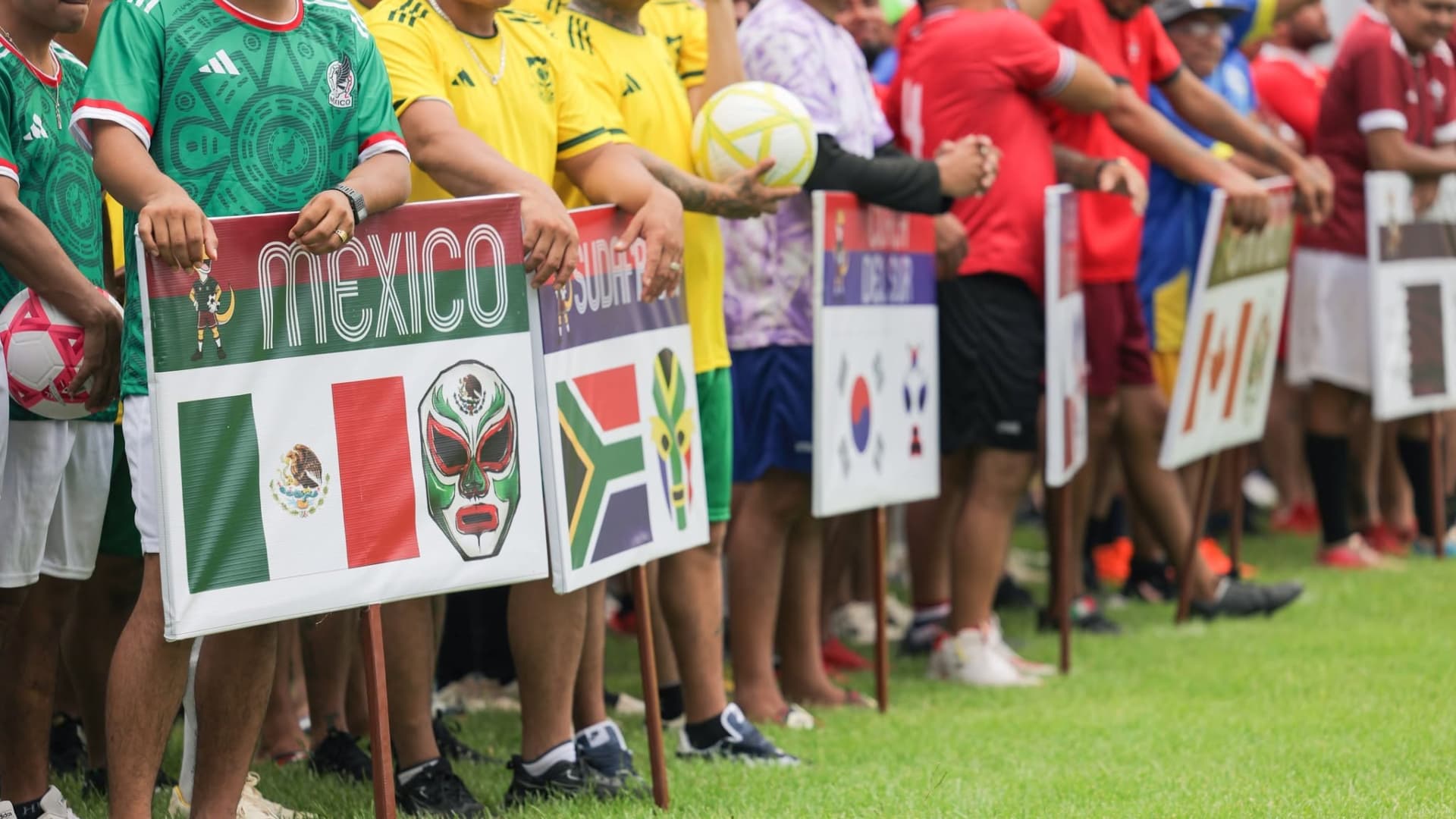 El Mundialito en el CERESO de Merida es una réplica de la justa deportiva mundial, hay 48 selecciones y 12 grupos
