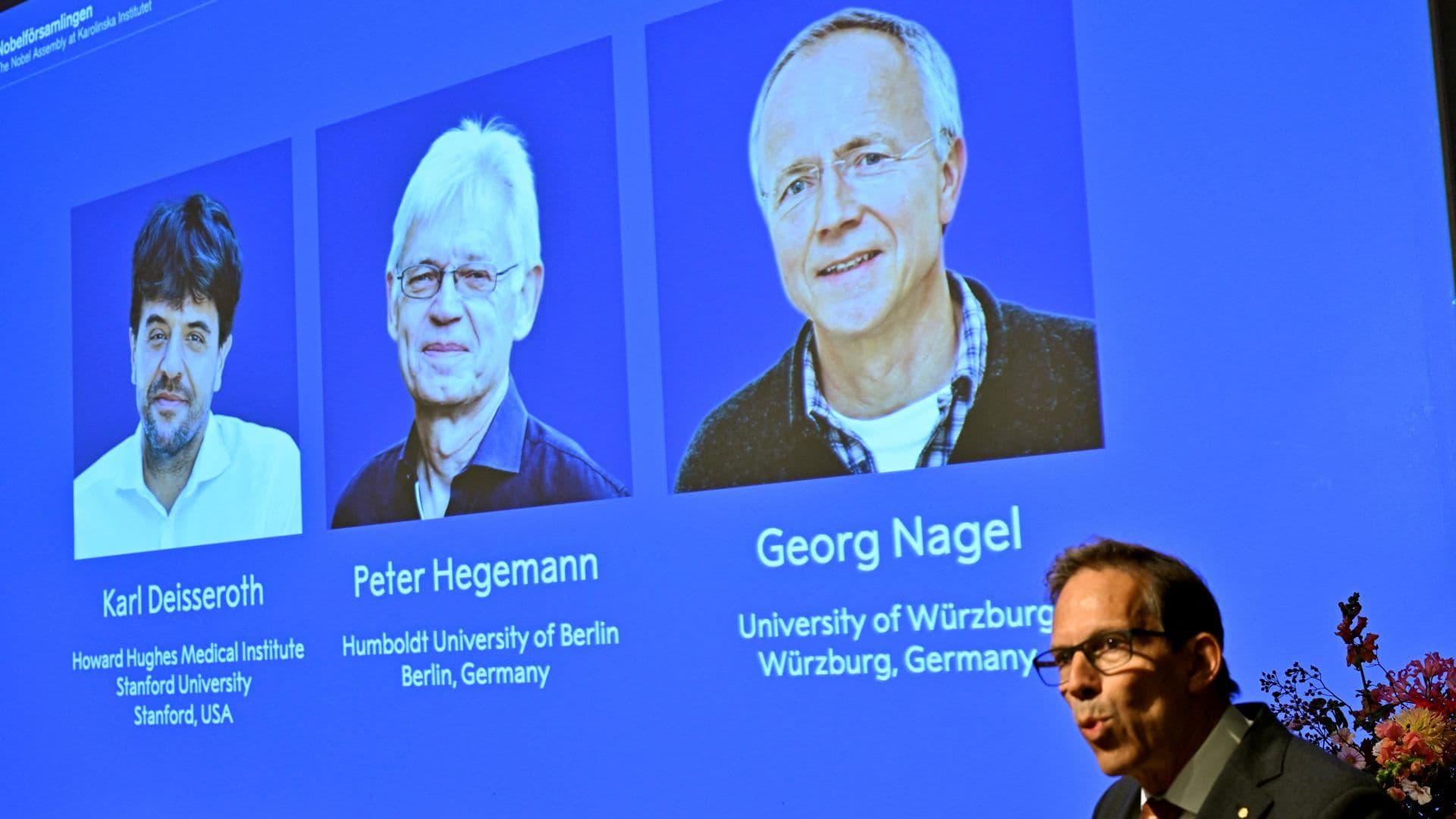 Karl Deisseroth, Peter Hegemann y Georg Nagel, galardonados con el Premio Nobel de Fisiología o Medicina de 2026. Foto: Agencia de noticias TT vía Reuters