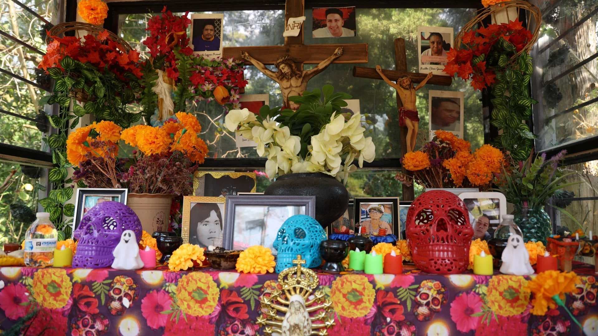 Ofrenda de día de muertos. Qué almas llegan al altar el 30 de octubre.