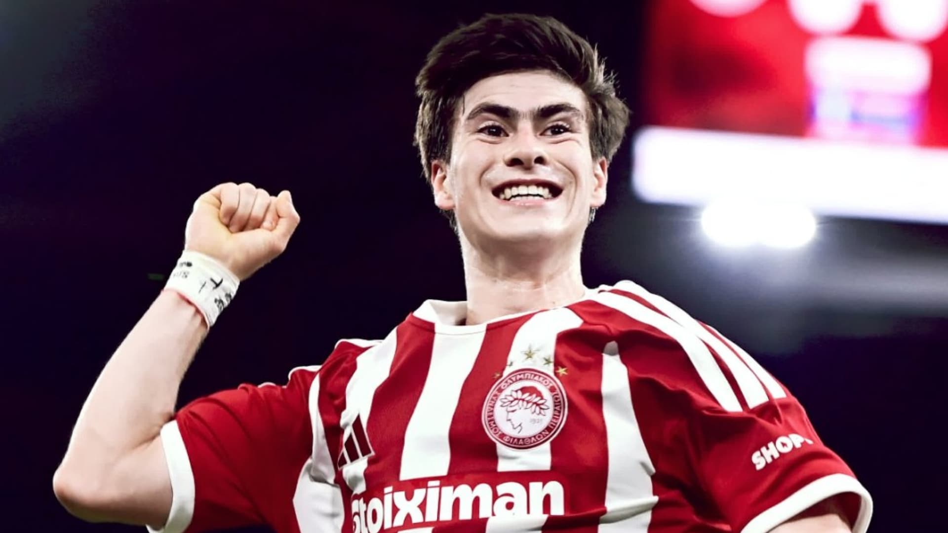 ‘La Hormiga’ González en Grecia: Número de Goles del Mexicano con el Olympiacos
