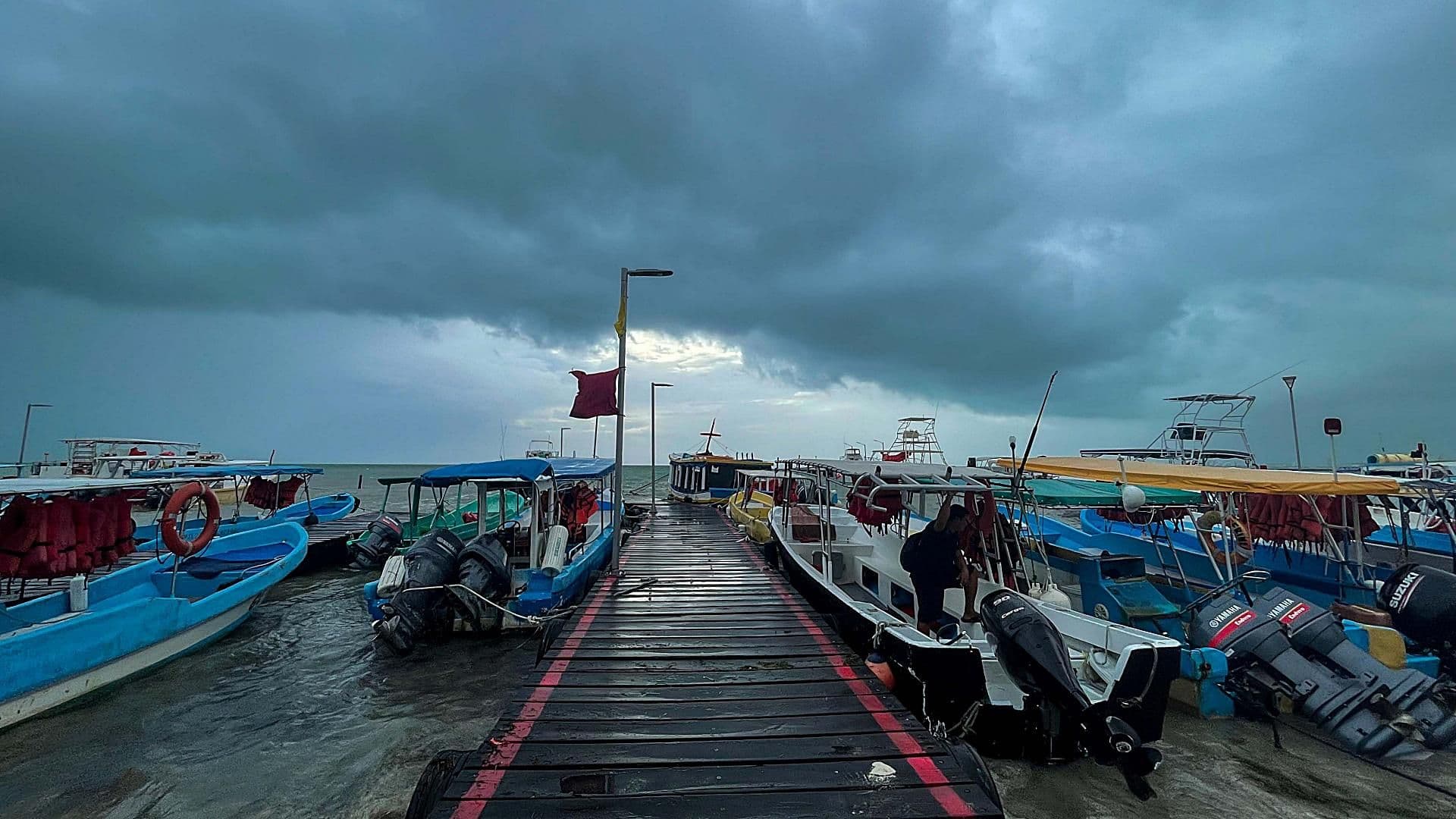 Lluvias Fuertes Hoy y Mañana: Fenómeno Natural Absorberá la Onda Tropical 4 y Azotará esta Zona