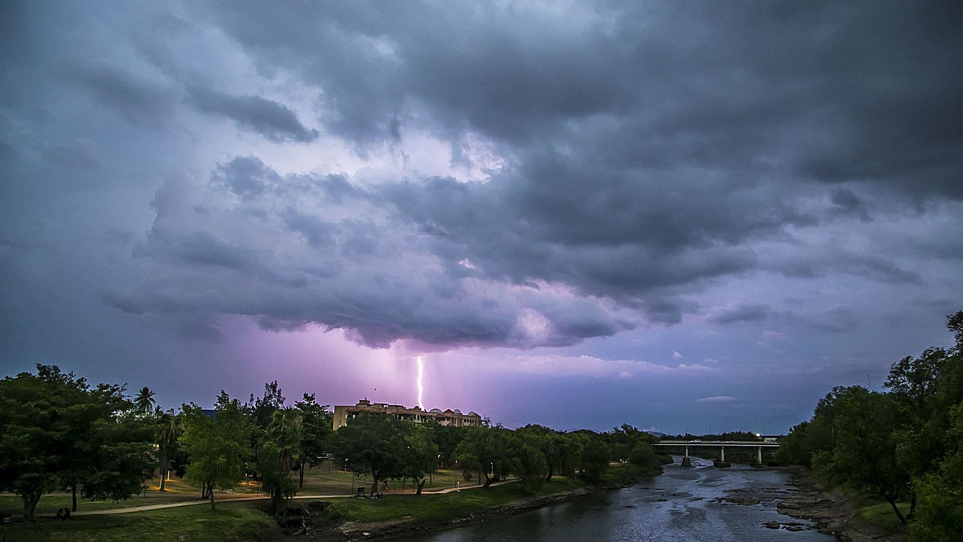 Afectaciones por una onda tropical en Sinaloa en junio 2016. Foto: Cuartoscuro | Archivo