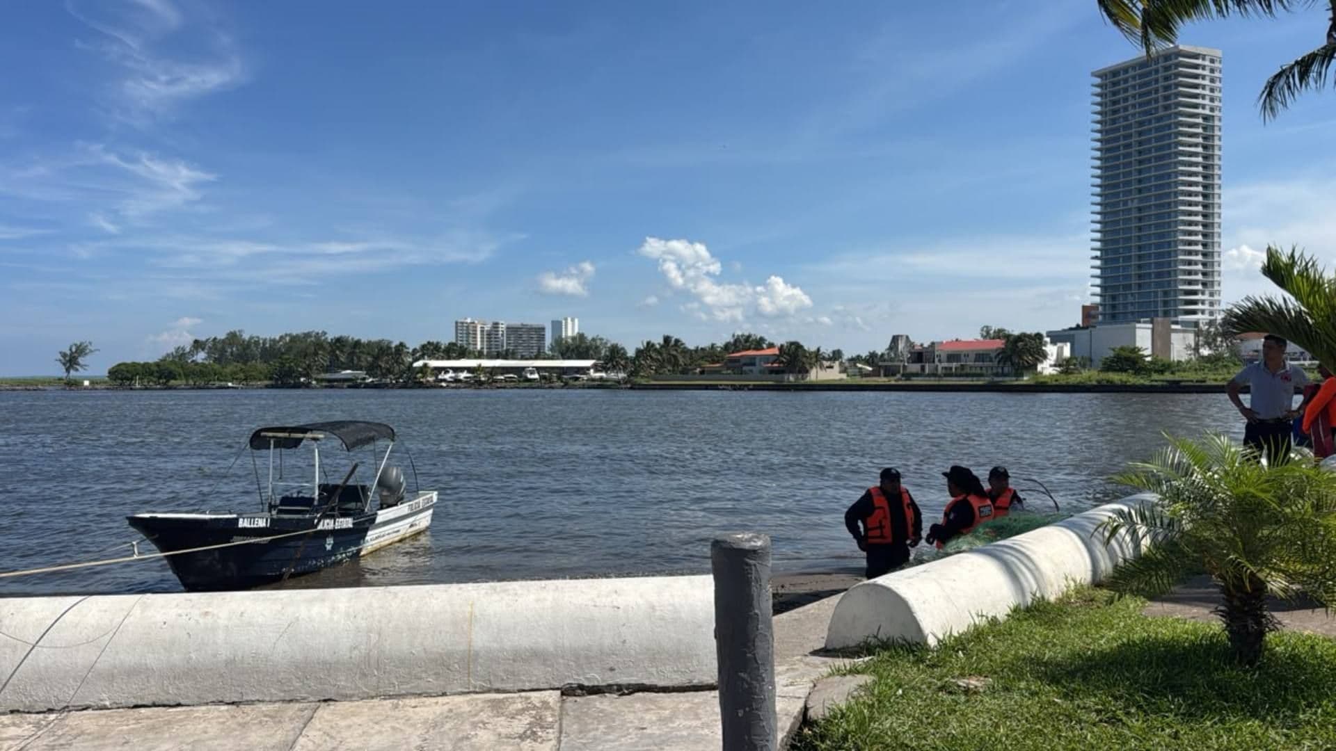 Operativo en Boca del Río tras caída de hombre al río Jamapa