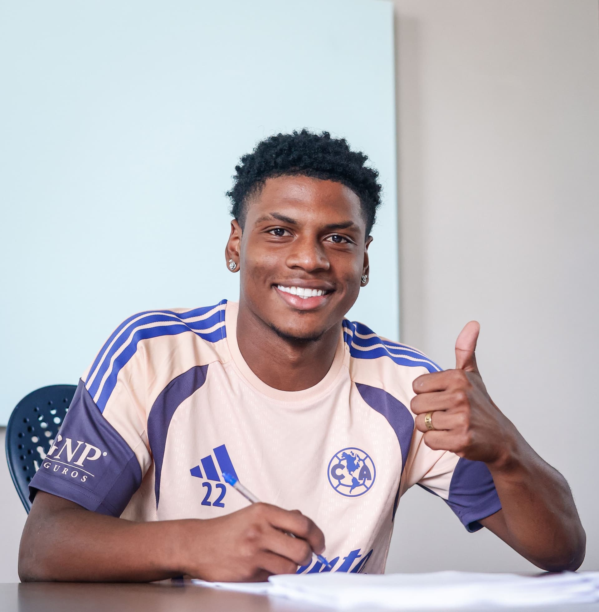 Óscar Perea, jugador del Club América
