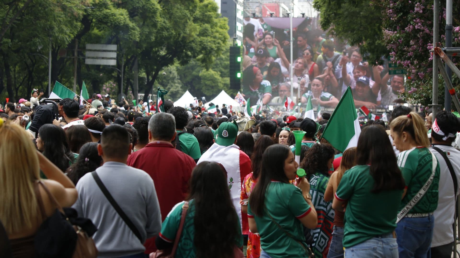 Pantallas para ver partido de México