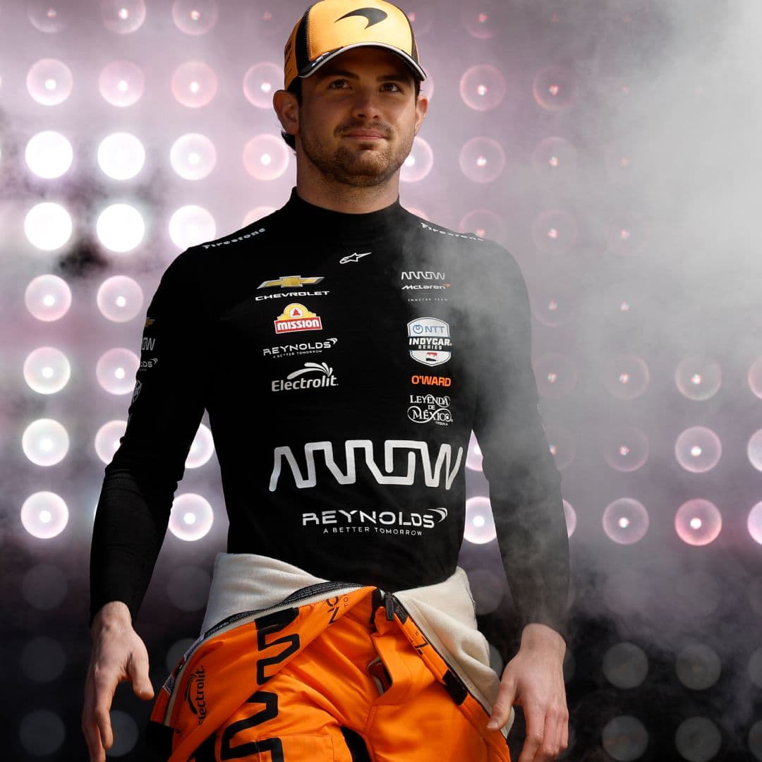 Pato O'Ward Gana la Carrera de la IndyCar en Milwaukee