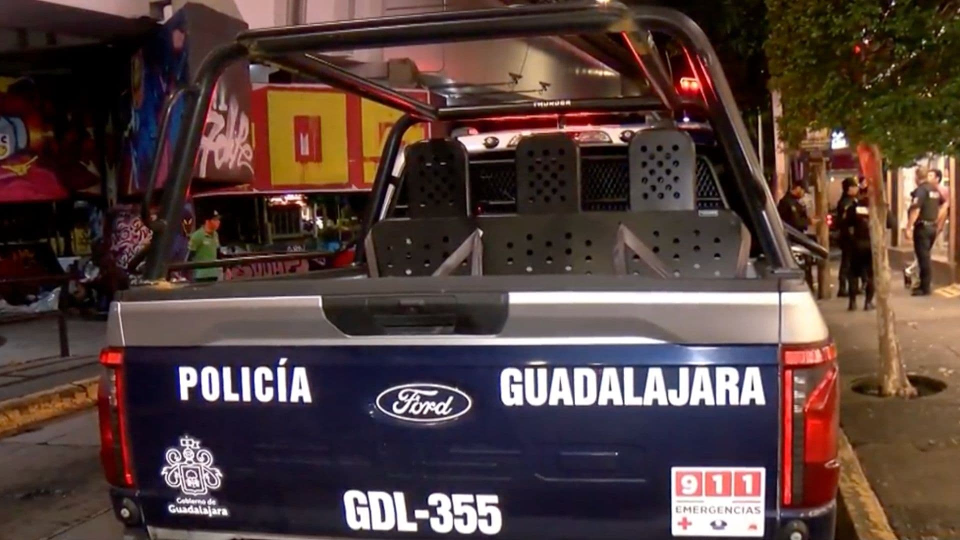 Policia muere en Centro Joyero