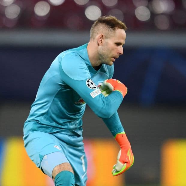 Peter Gulacsi, del Villarreal, No Jugó en la Champions tras Sufrir Asalto en su Casa