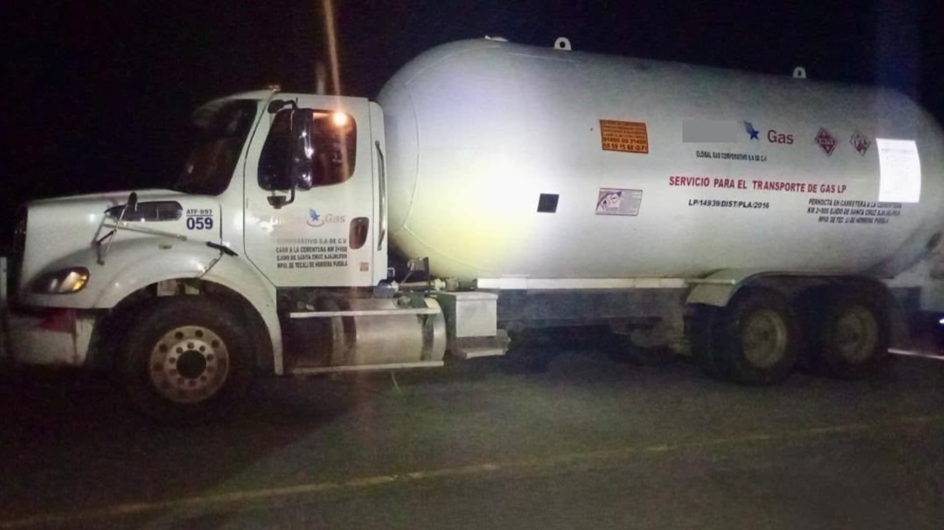 Un hombre fue detenido con más de 21 mil litros de gas LP sin acreditar su legal procedencia.