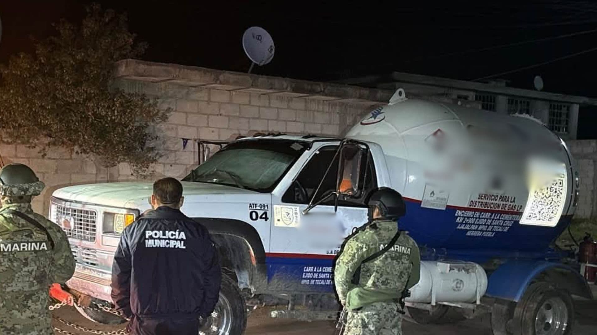 Pipa Gas LP Asegurada Conductor Escapó Colonia San Andrés Las Vegas Amozoc Puebla