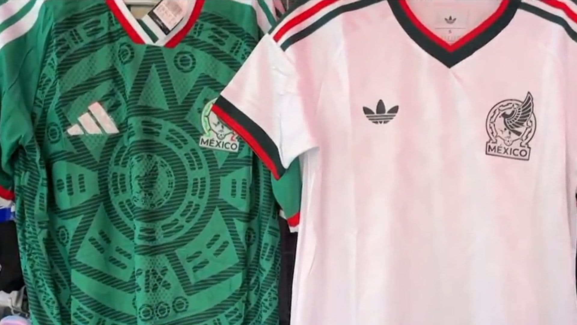 Piratería Mundialista Inunda Calles del Centro Histórico de la Ciudad de México