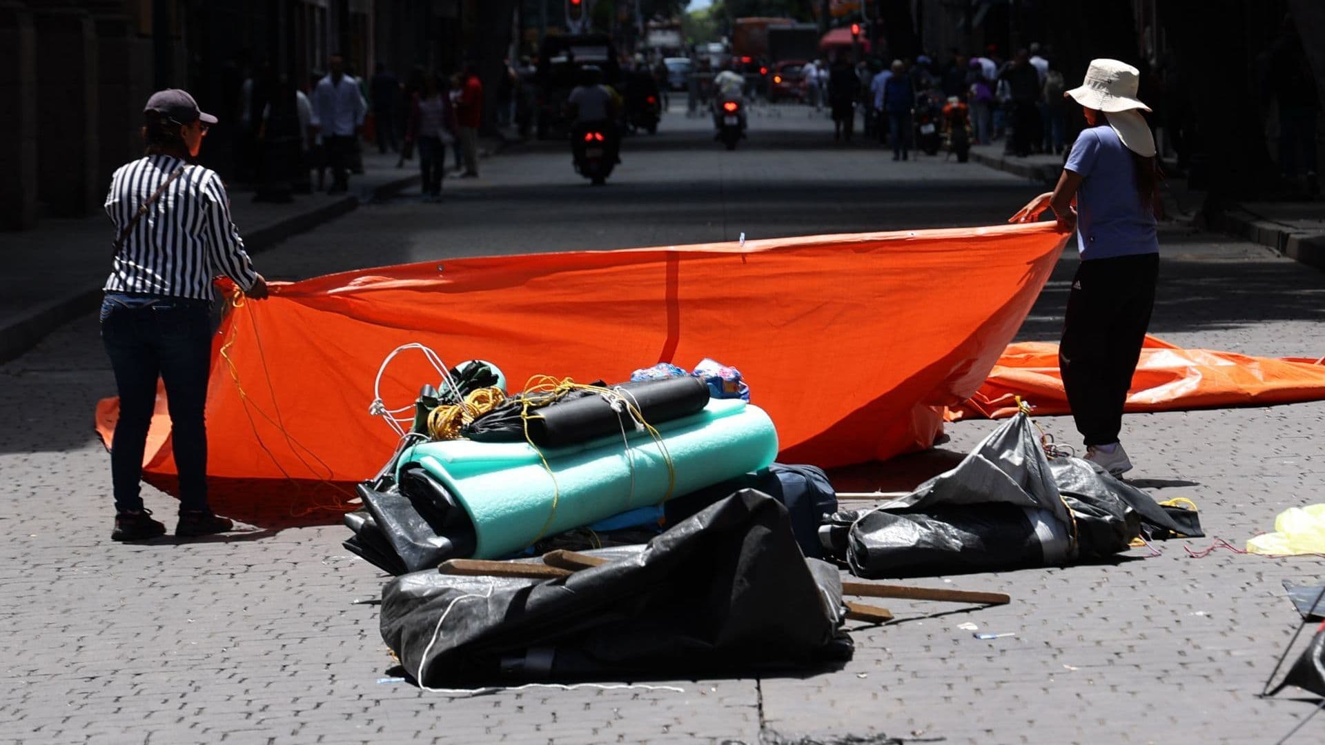 CNTE levanta plantón en Centro CDMX