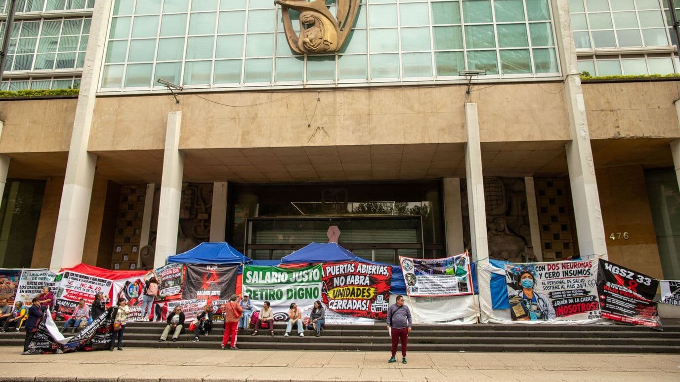Manifestación en oficinas del IMSS en la CDMX