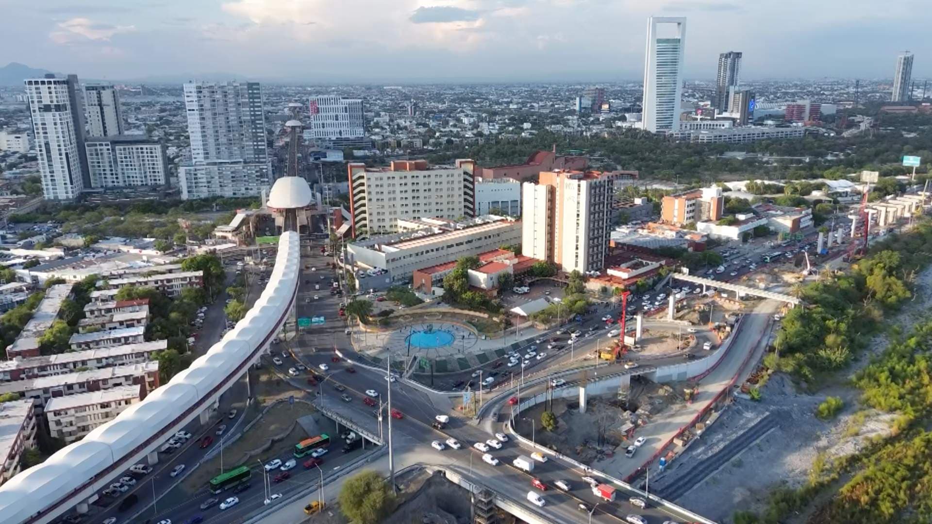 Toma aérea del Área Metropolitana de Monterrey
