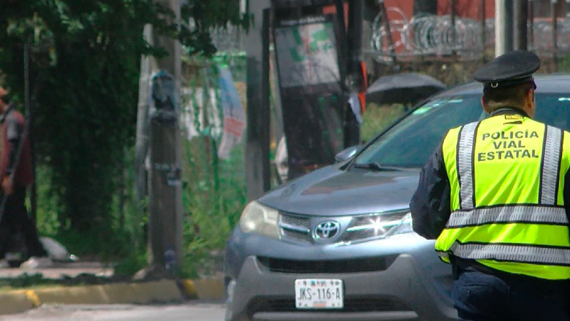 Detienen a Policía Vial de Jalisco Acusado de Pedir 5 Mil Pesos a Ciudadanas para Dejarlas Ir