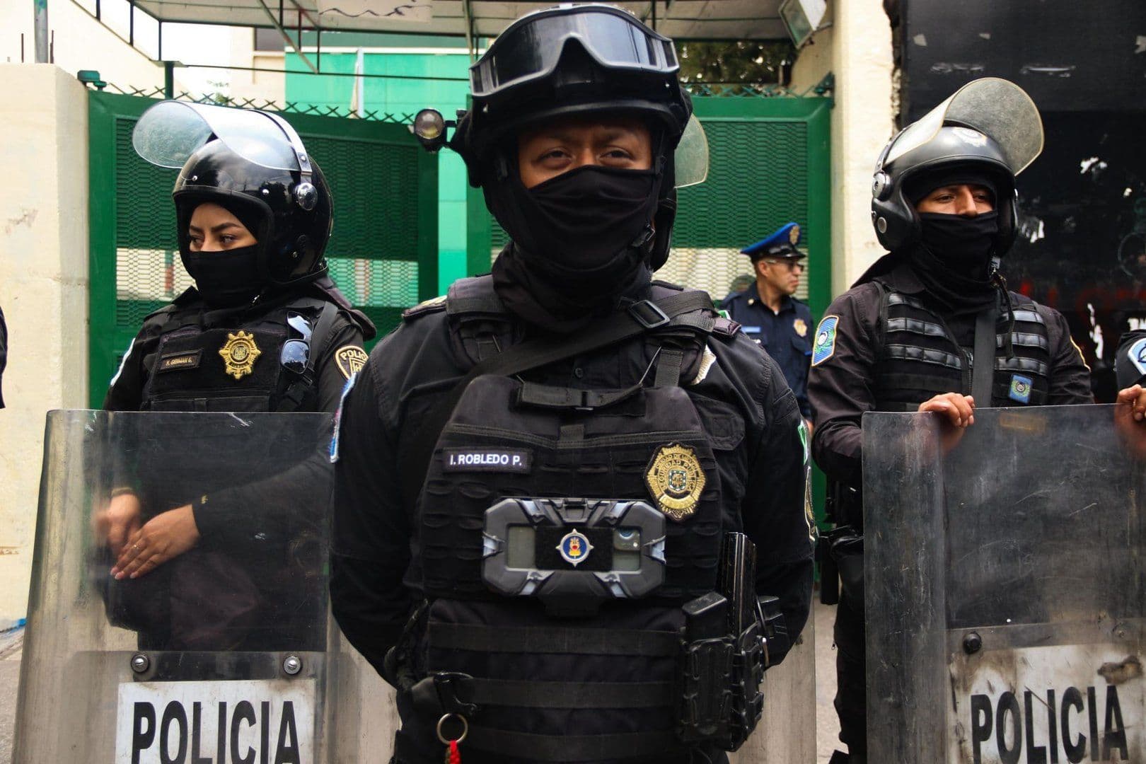 “Si No Eres Mía, de Nadie Más”: Karina Exige Justicia por Ataque con Fuego en Gustavo A. Madero