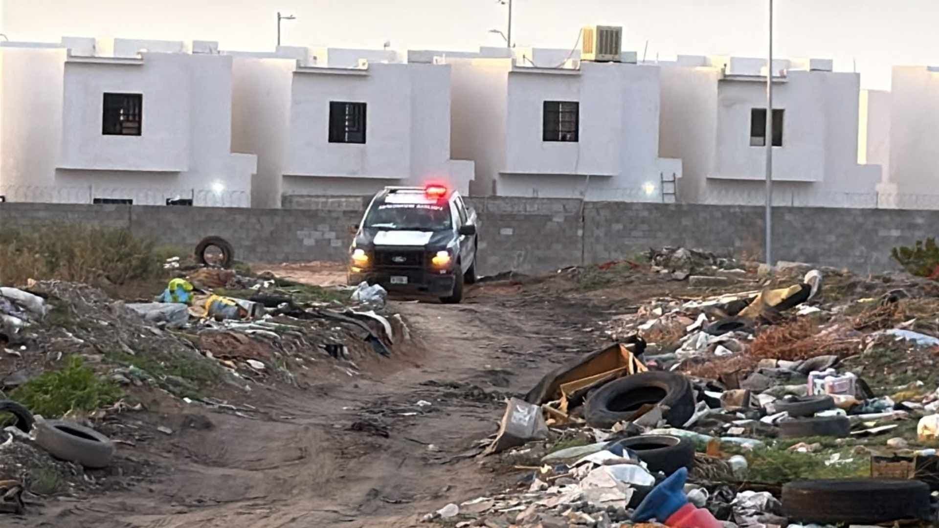 La víctima fue encontrada envuelta en una cobija morada