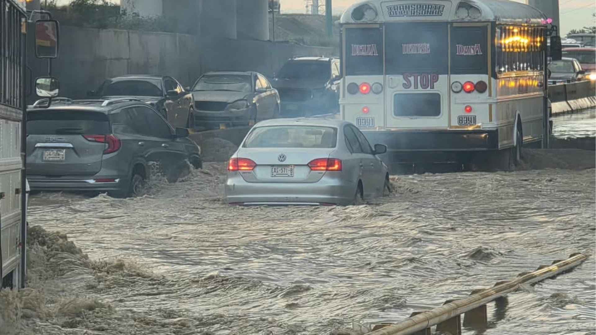 Algunas vialidades fueron cerradas a la circulación