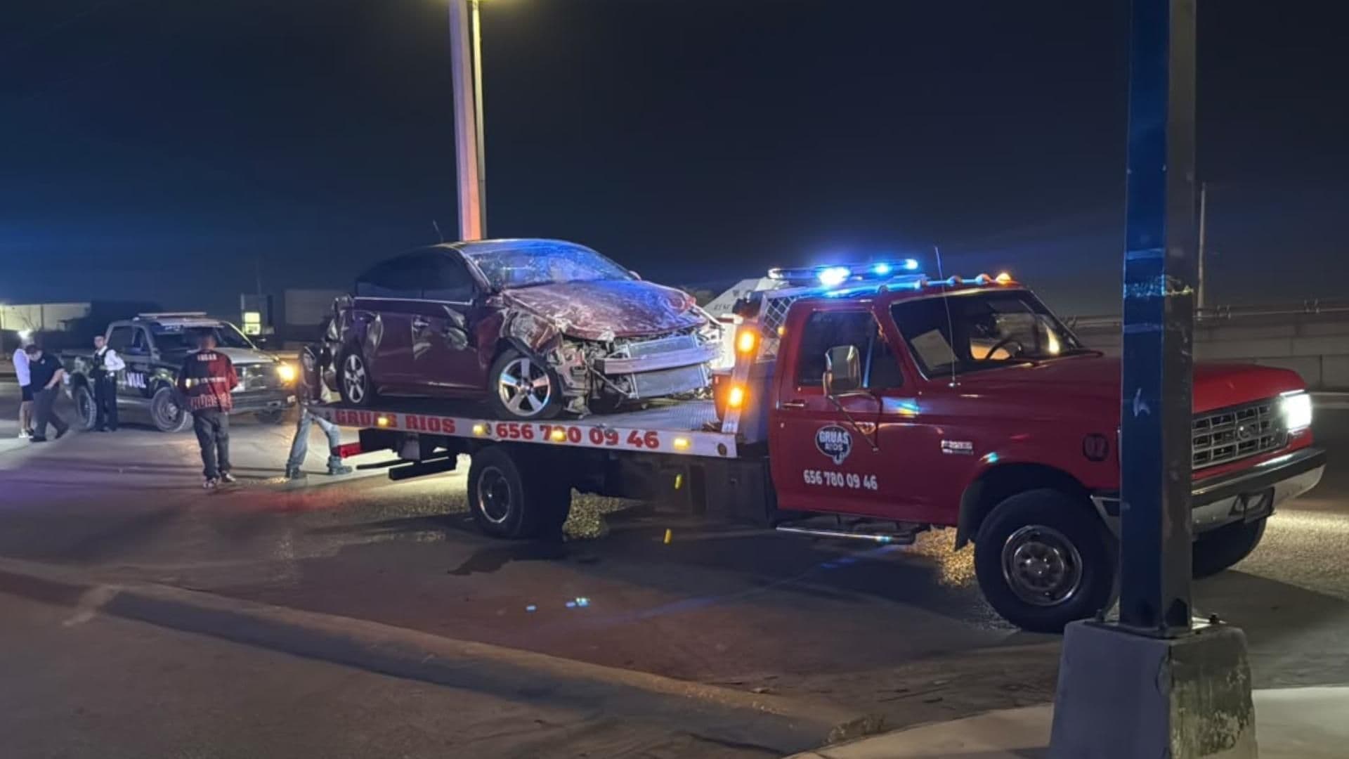 Conductor huye tras volcar su vehículo en Ciudad Juárez
