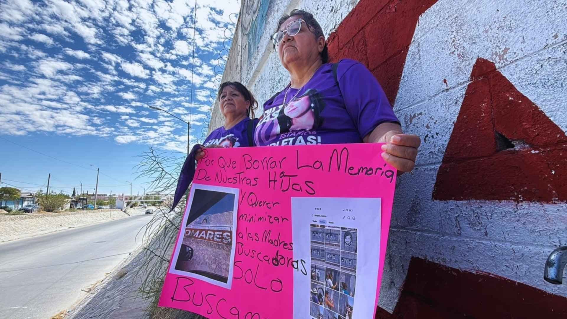Exigen que los rostros de las jóvenes vuelvan al mural