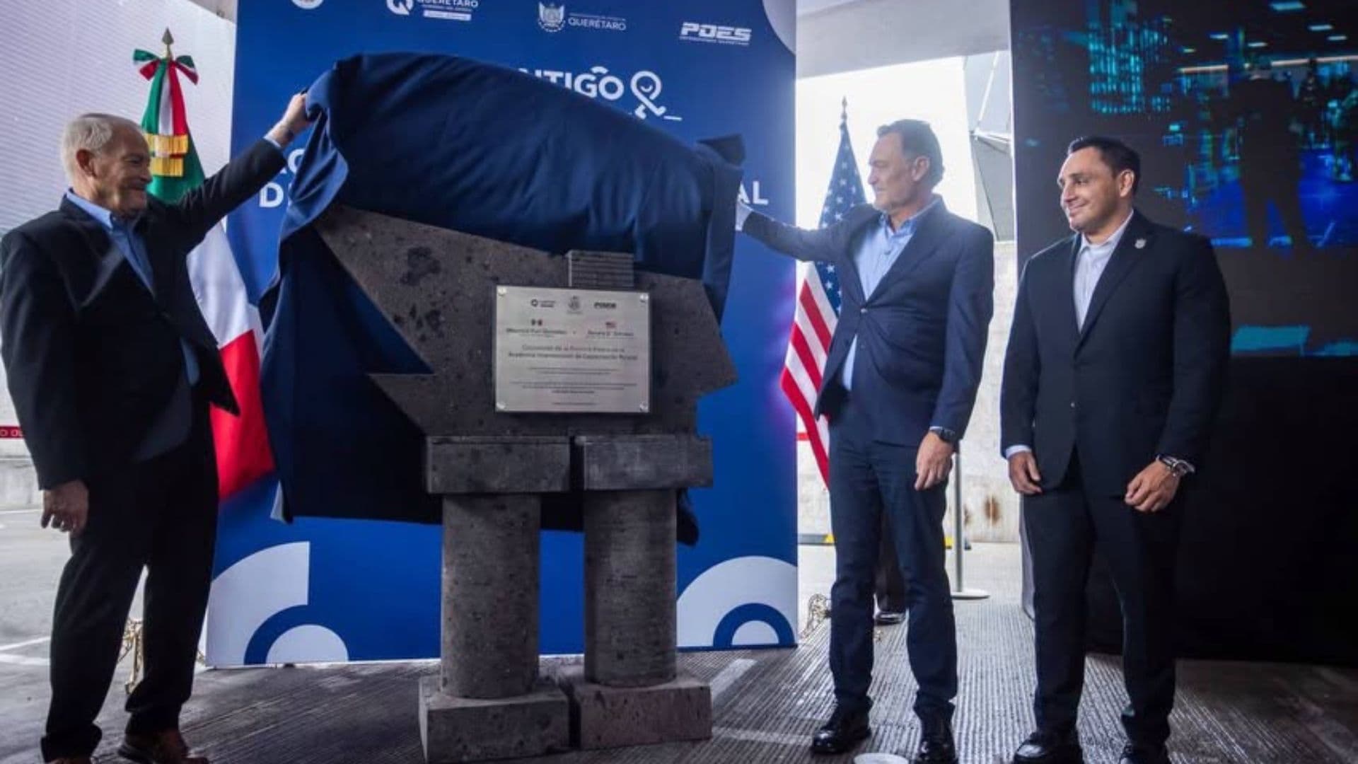 El embajador de EUA en México, Ronald Johnson, encabezó la presentación