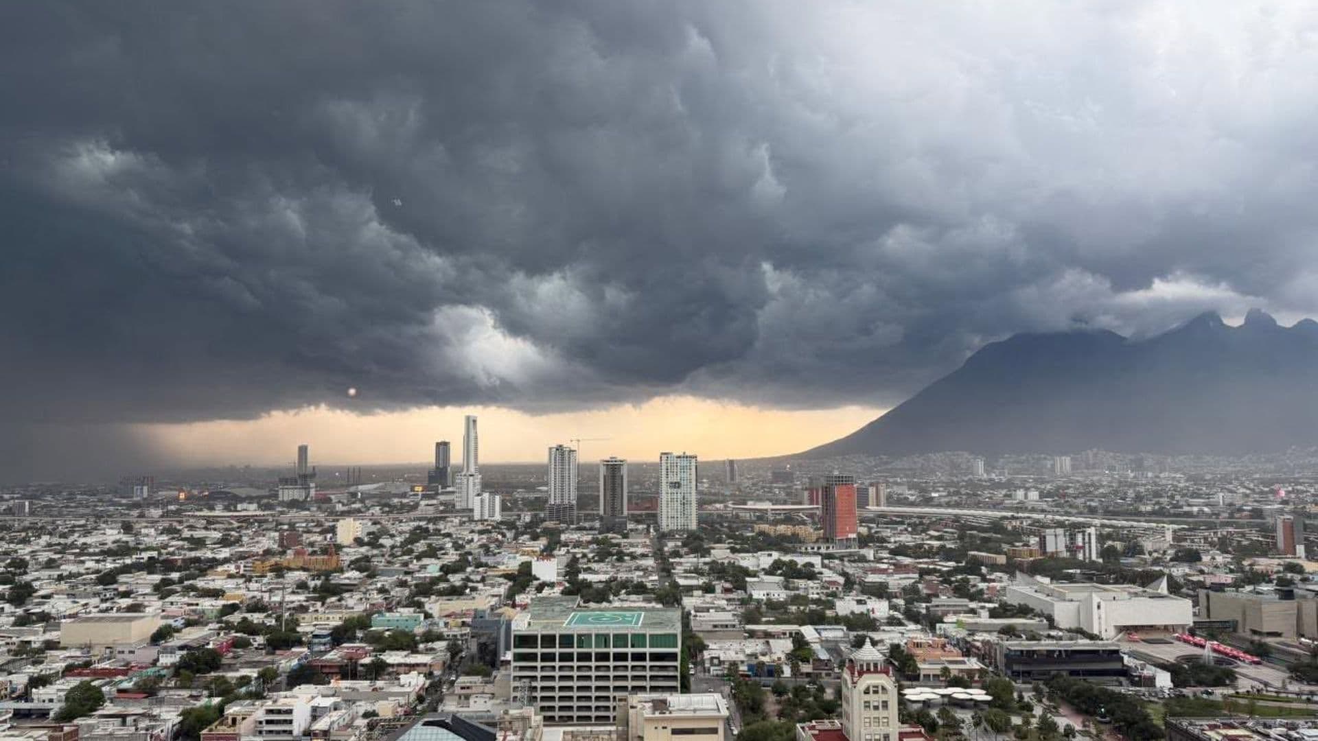 Cielo nublado en Monterrey, Nuevo León