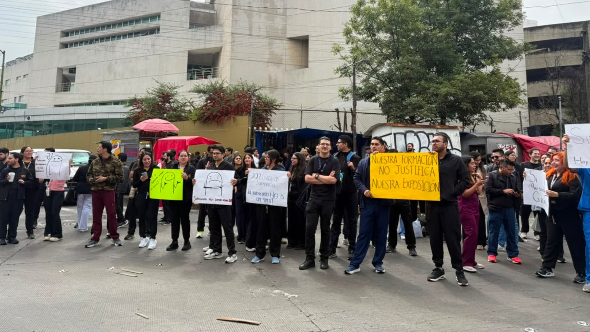 Protesta de médicos residentes del Hospital General