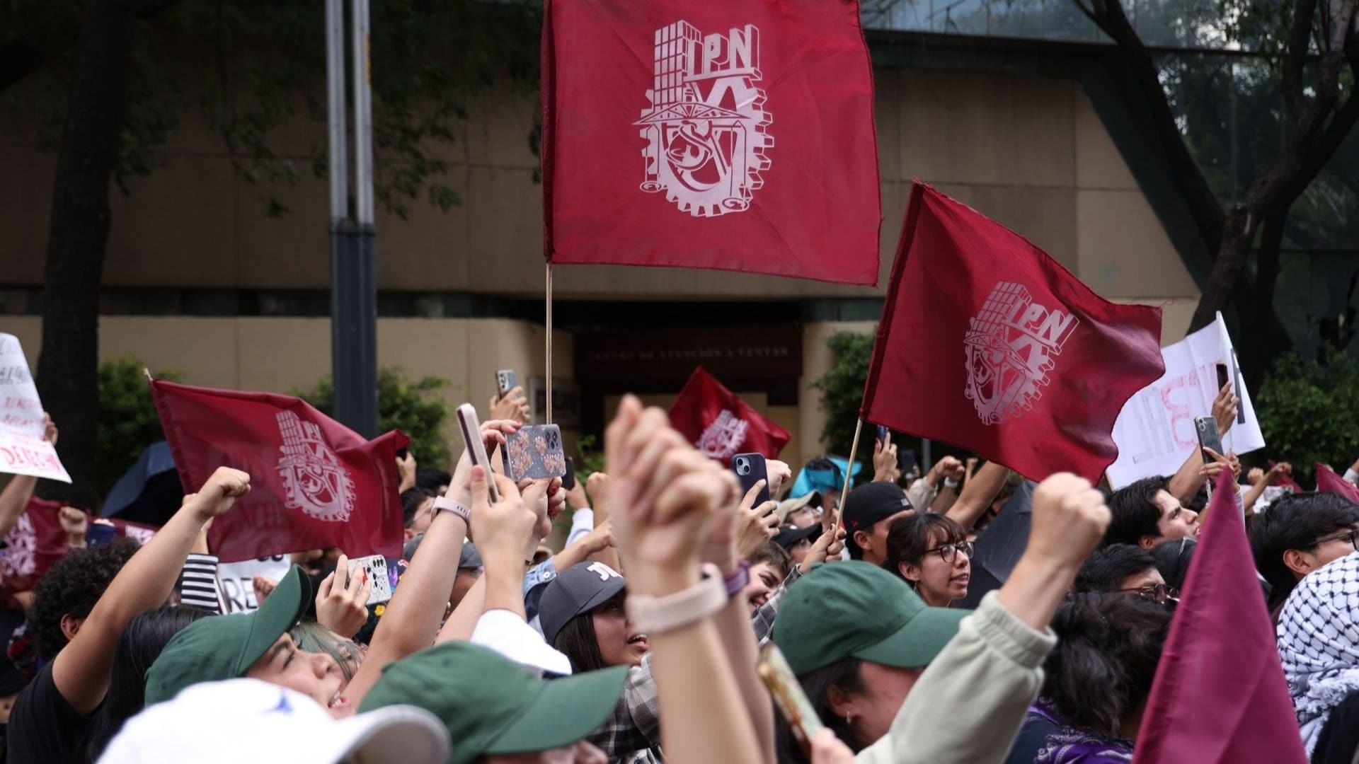 Bloqueo del IPN Hoy: Zona Afectada en CDMX por Alumnos del 'Poli'