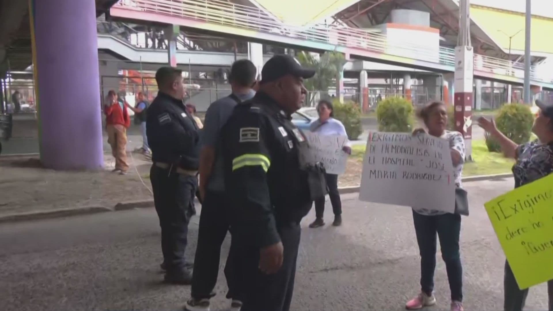 Protestan pacientes con insuficiencia renal.