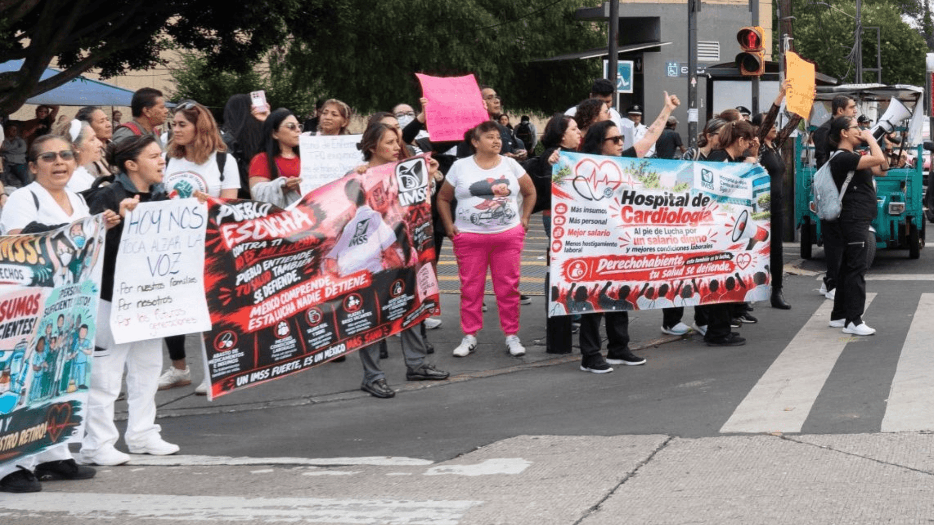 Protesta de trabajadores del IMSS