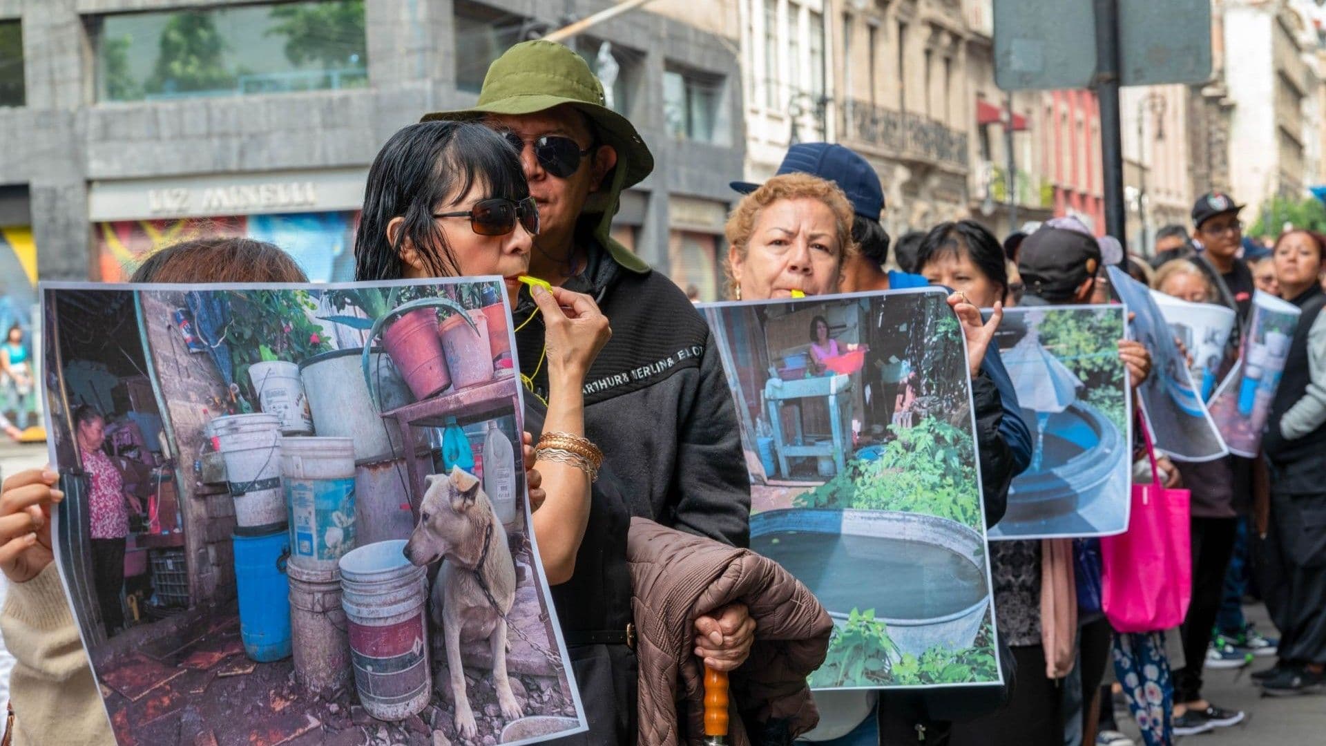 Protesta de habitantes de Ecatepec en la SCJN