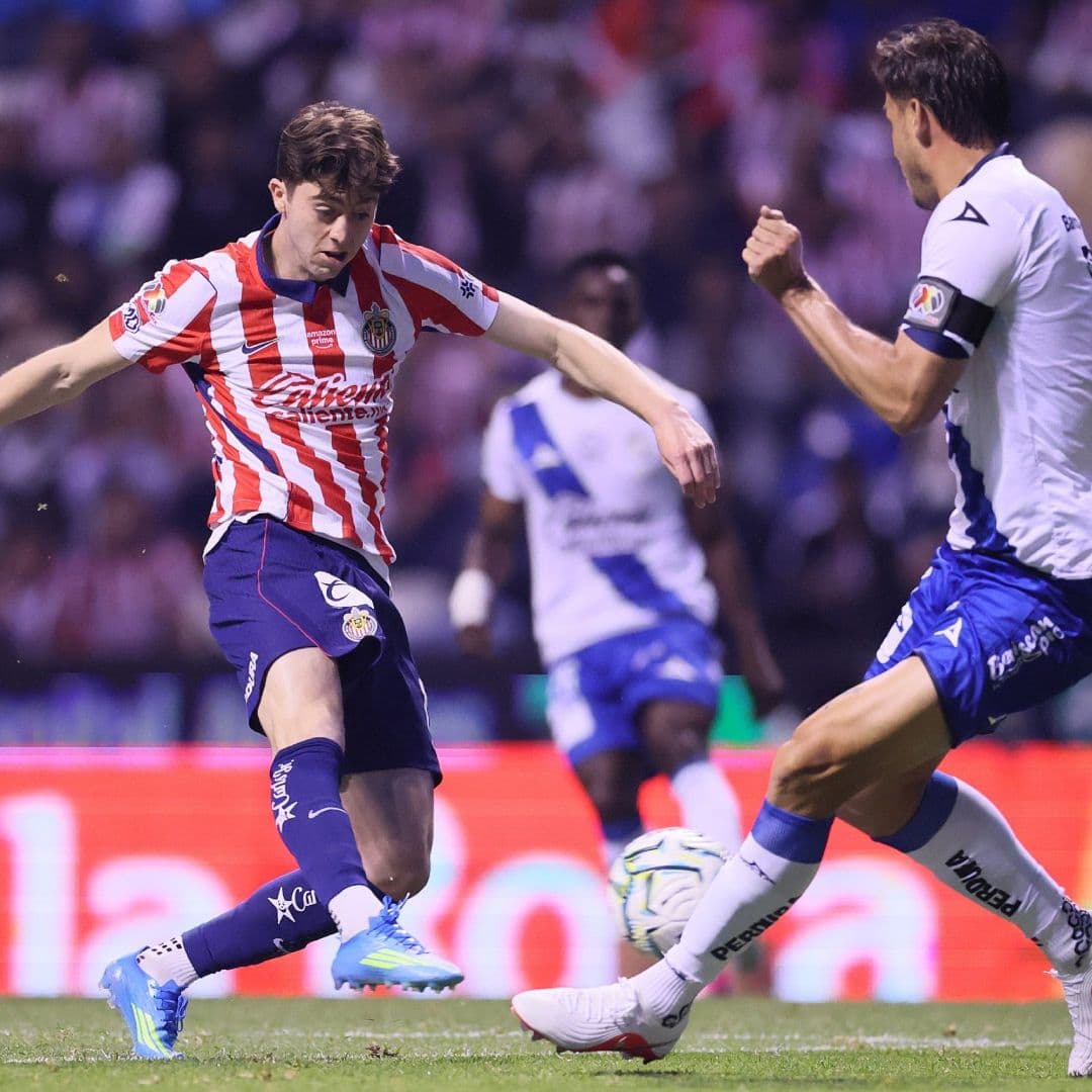 Jugadores de Puebla y Guadalajara, que se enfrentan en la Jornada 3 de la Liga MX 2026